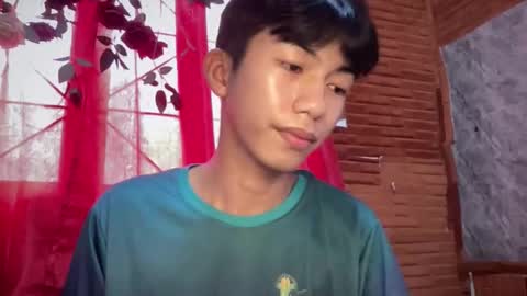 Snapshot of lovelyboy_jm chatting on May 15, 2026, 11:01 pm lovelyboy_jm online show from May 15, 2026, 11:01 pm