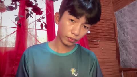 Snapshot of lovelyboy_jm chatting on May 16, 2026, 12:18 am lovelyboy_jm online show from May 16, 2026, 12:18 am