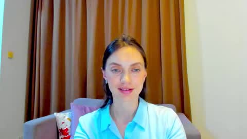 Mia online show from October 8, 2025, 10:57 am