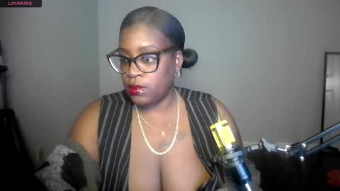 Lovely Enigma online show from February 1, 2026, 4:00 am