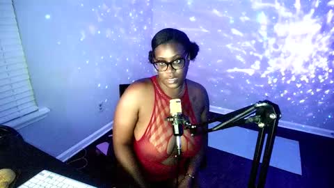 Lovely Enigma online show from February 4, 2026, 5:35 am