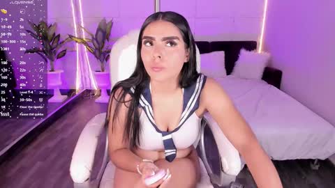 Lovely online show from November 12, 2025, 5:13 pm