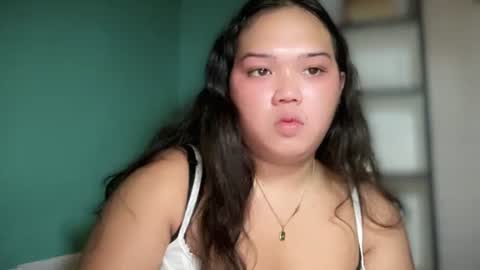 Snapshot of lovelyhot_christinexx chatting on December 18, 2025, 12:06 am Christine online show from December 18, 2025, 12:06 am