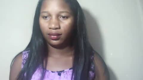Snapshot of lovelylarra chatting on April 12, 2026, 8:41 am lovelylarra online show from April 12, 2026, 8:41 am
