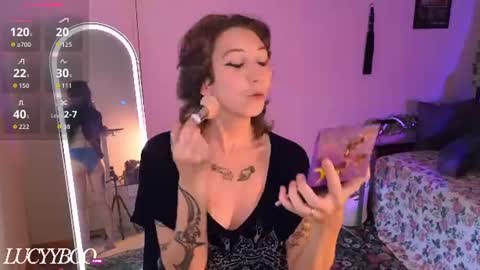 lovelylittlelucyy online show from July 29, 2026, 11:58 pm