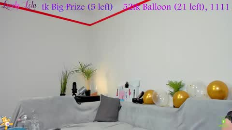 Lola online show from October 10, 2025, 8:08 pm