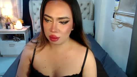Rebeca online show from December 11, 2024, 5:48 pm