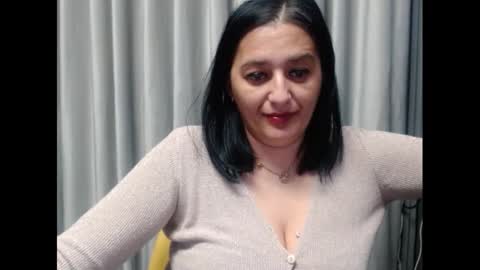 lovelymary42 online show from March 7, 2025, 1:53 am