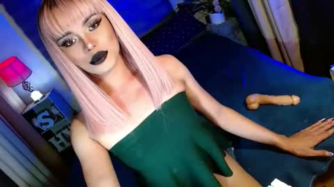 Snapshot of lovelymiss_shyna11 chatting on October 3, 2025, 6:21 am lovelymiss_shyna11 online show from October 3, 2025, 6:21 am