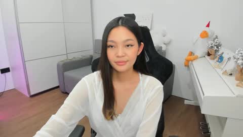 kim online show from December 12, 2024, 9:04 pm