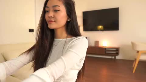 kim online show from September 26, 2025, 2:21 pm