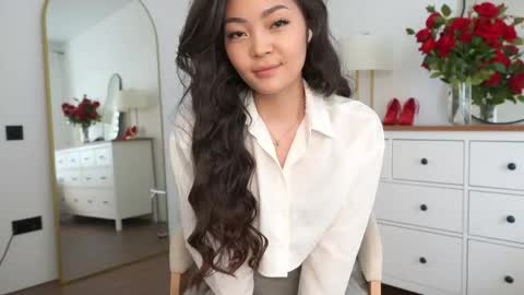 kim online show from June 7, 2026, 9:46 am