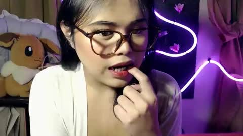 lovely online show from September 9, 2025, 6:07 pm