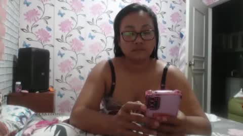 Angelquey online show from January 17, 2025, 2:08 am