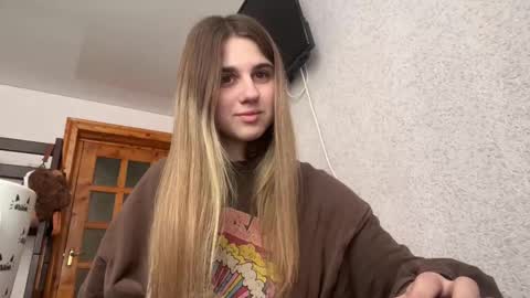 Snapshot of lovelysilk_63 chatting on February 2, 2026, 8:24 am ELA online show from February 2, 2026, 8:24 am