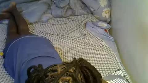 lovelytin online show from October 26, 2025, 3:01 am