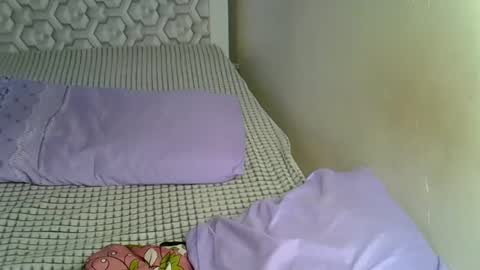 lovelytin online show from January 6, 2026, 7:45 am