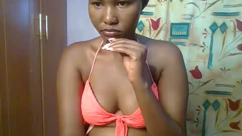 Snapshot of lovelyy_dreams chatting on March 24, 2026, 5:34 am Hanna online show from March 24, 2026, 5:34 am