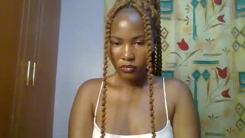 Snapshot of lovelyy_dreams chatting on March 25, 2026, 6:25 pm Hanna online show from March 25, 2026, 6:25 pm