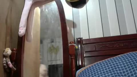 Alex online show from February 8, 2026, 3:54 am