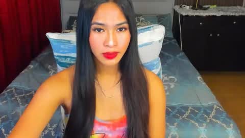 Snapshot of lovemarie19x chatting on October 6, 2025, 3:26 am pauleen online show from October 6, 2025, 3:26 am