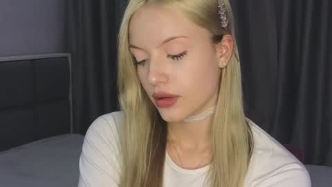 NTMY IM LANA online show from December 22, 2024, 1:22 pm