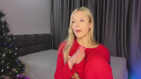NTMY IM LANA online show from December 30, 2024, 3:02 pm