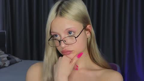 NTMY IM LANA online show from January 7, 2025, 9:14 pm