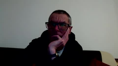 lovepvcearly50s online show from February 11, 2026, 7:52 pm