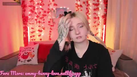 Emmy online show from September 19, 2025, 3:34 pm