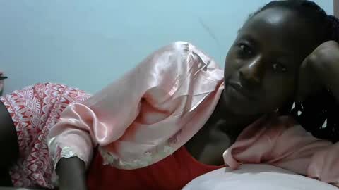 lovergal222 online show from January 27, 2025, 2:35 pm