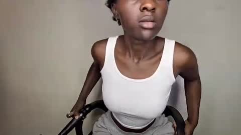 Snapshot of lovergirl2003 chatting on January 31, 2025, 6:35 am Kate online show from January 31, 2025, 6:35 am