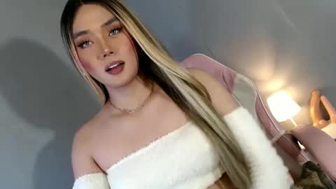 lovers moon22 online show from December 15, 2024, 12:51 am