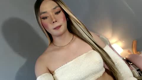 lovers moon22 online show from January 14, 2025, 12:54 am