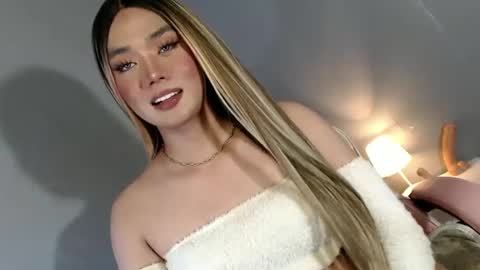 lovers moon22 online show from January 23, 2025, 4:09 am