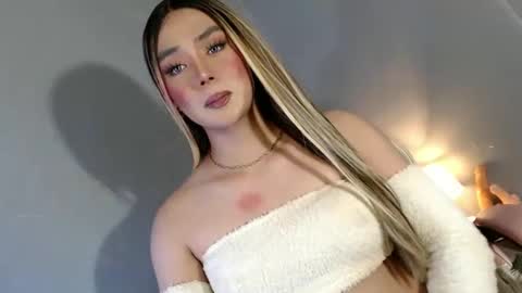 lovers moon22 online show from February 9, 2025, 2:28 am