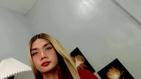 lovers moon22 online show from September 15, 2025, 3:45 pm