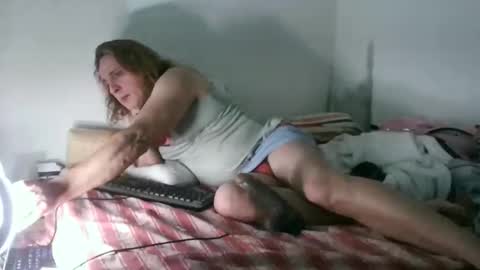 Nanci online show from November 25, 2025, 6:08 pm