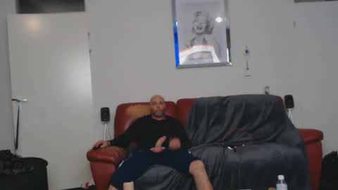 Lovetlick online show from December 15, 2025, 6:50 am