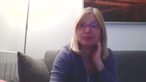 Marlyn online show from January 8, 2025, 4:44 pm