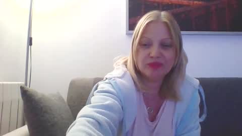 Marlyn online show from February 10, 2025, 9:58 pm