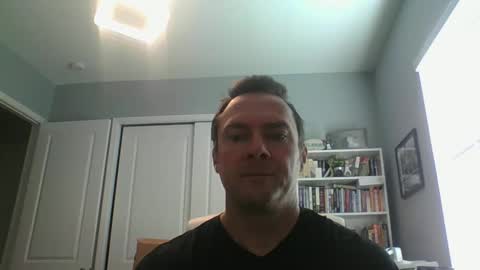 lovethewomen10 online show from December 18, 2024, 3:33 pm