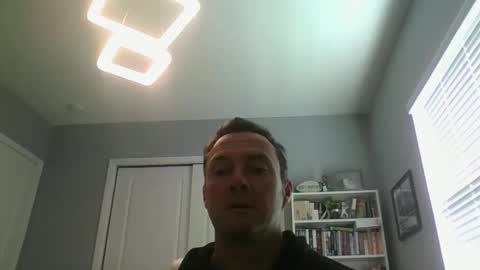 lovethewomen10 online show from January 1, 2025, 5:33 pm