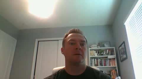 lovethewomen10 online show from January 27, 2025, 7:35 pm