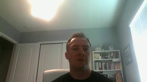 lovethewomen10 online show from February 15, 2025, 6:55 pm