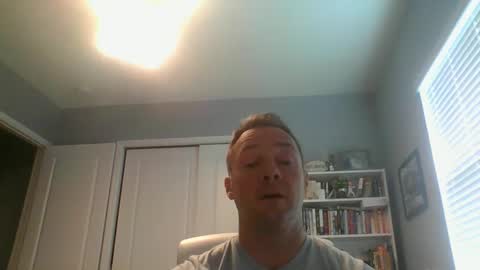 lovethewomen10 online show from February 27, 2025, 4:53 pm