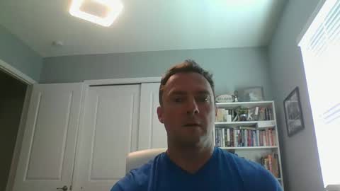 lovethewomen10 online show from September 10, 2025, 3:34 pm