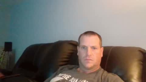 lovetocum37 online show from November 17, 2025, 5:19 pm