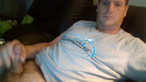 lovetocum37 online show from December 1, 2025, 5:18 pm