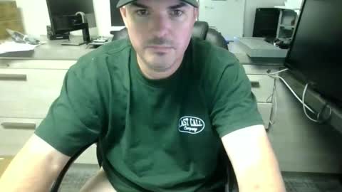 Love2Game online show from December 1, 2025, 11:21 pm